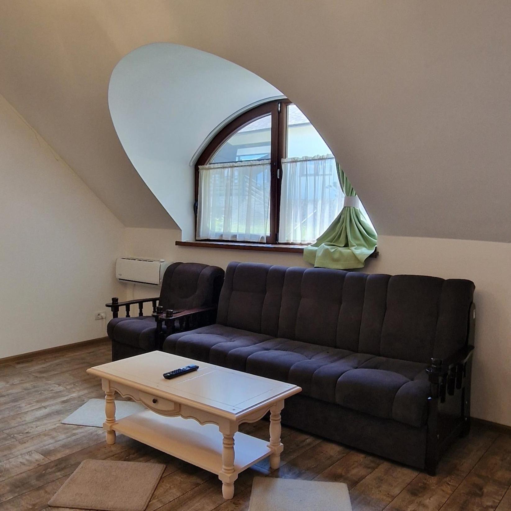 Provence Suceava Hotel Екстериор снимка