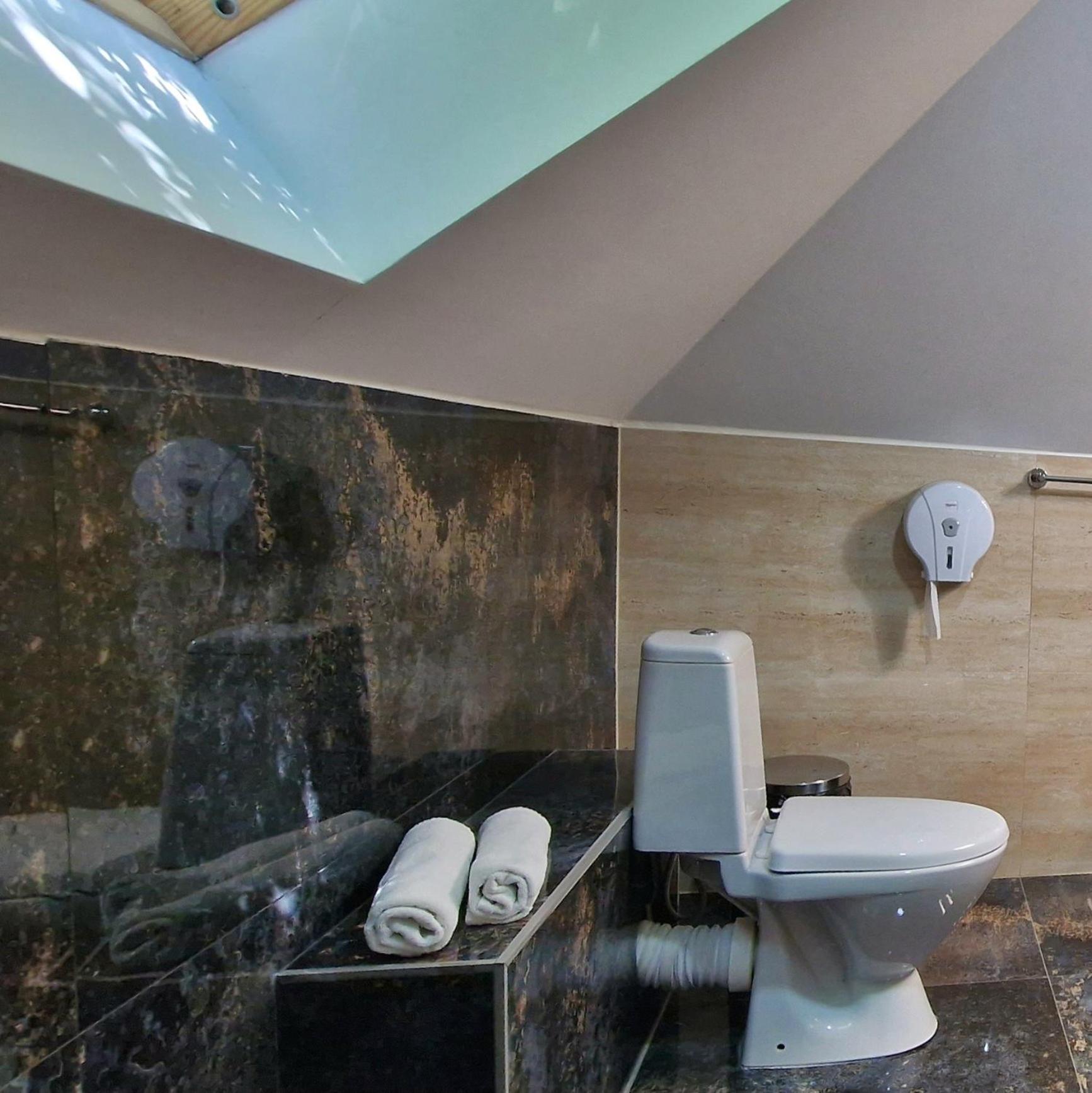 Provence Suceava Hotel Екстериор снимка